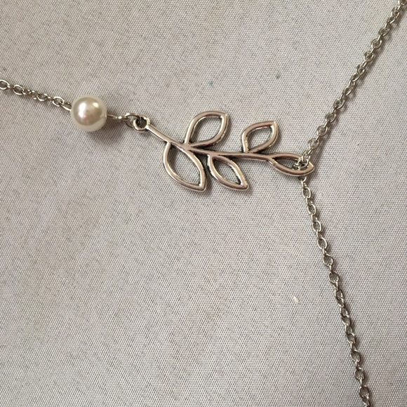 Branch Pearl Necklace - Picture 3 of 4